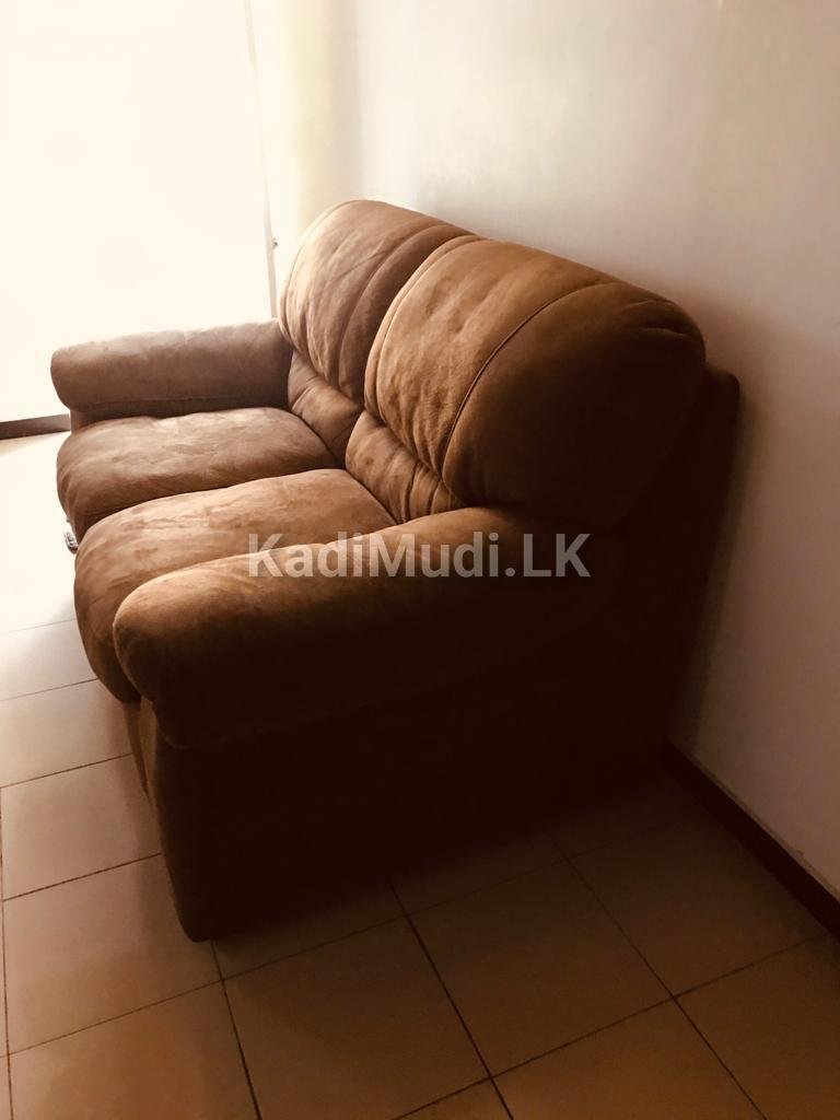 2 Seater Damro Sofa for Sale. Super Comfortable & New. » KadiMudi