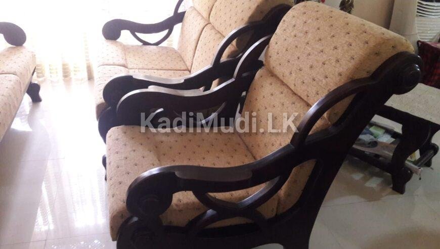 Solid Wooden Sofa Set with Cushion