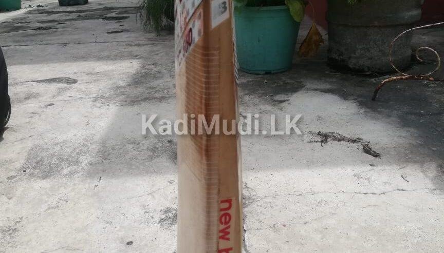 New Balance TC 560 English Willow Cricket Bat