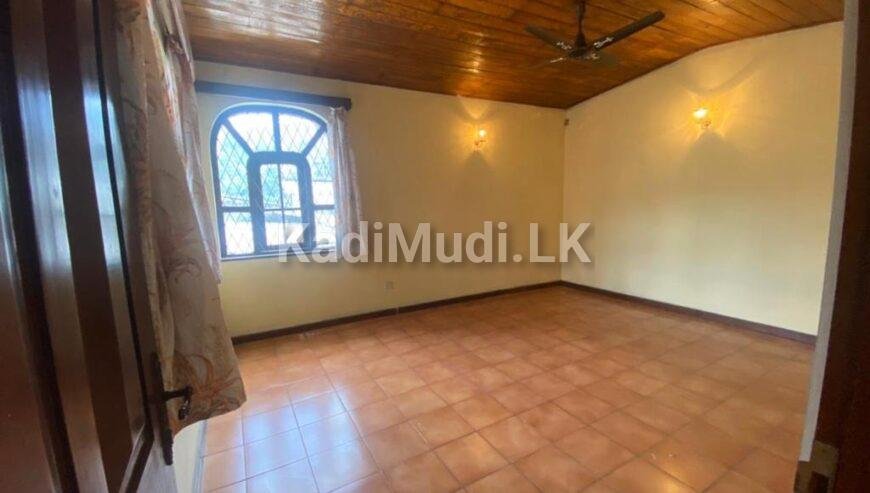 House for Sale at Mulgampola, Kandy